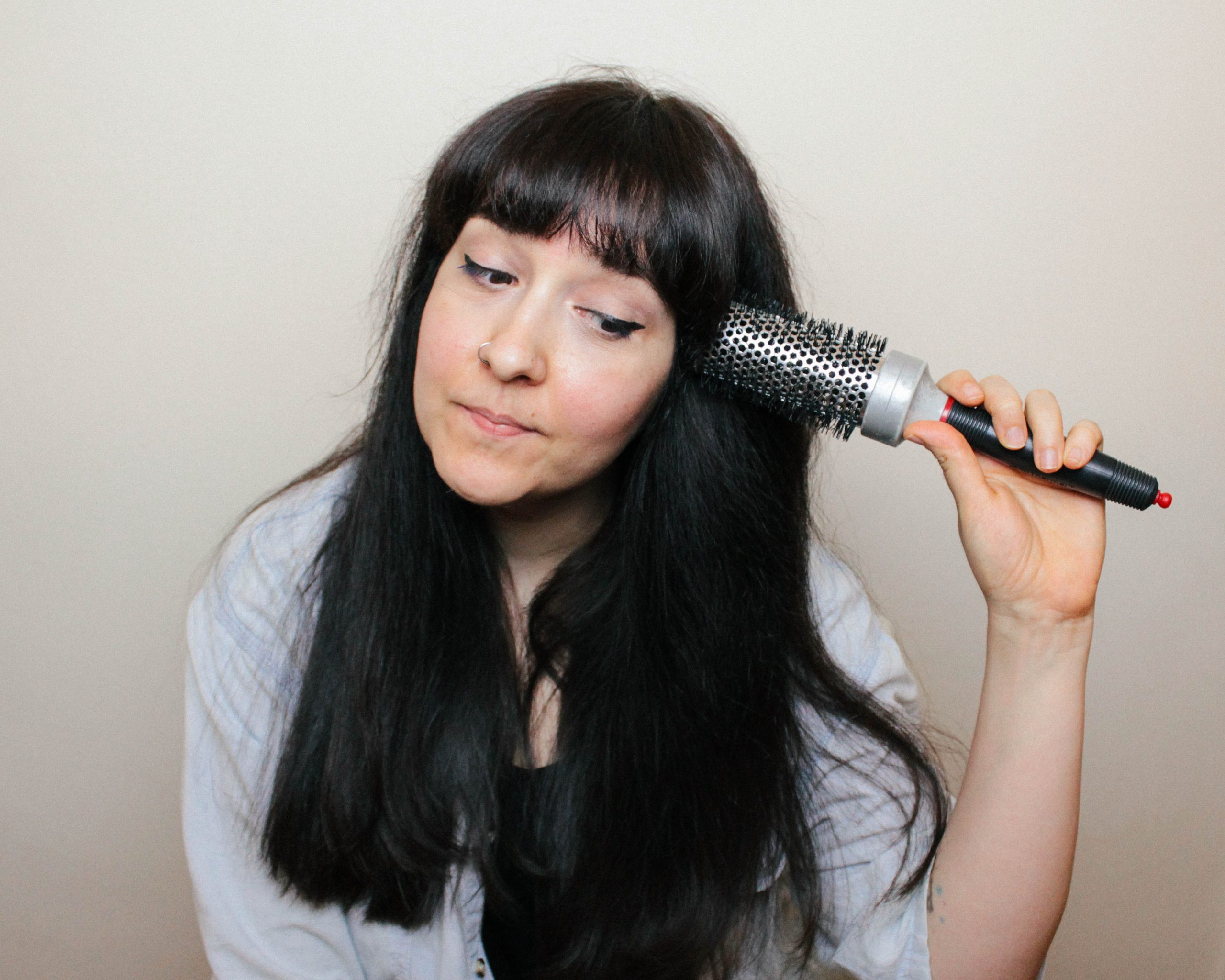How to do a round brush blow dry – Liz Bumgarner